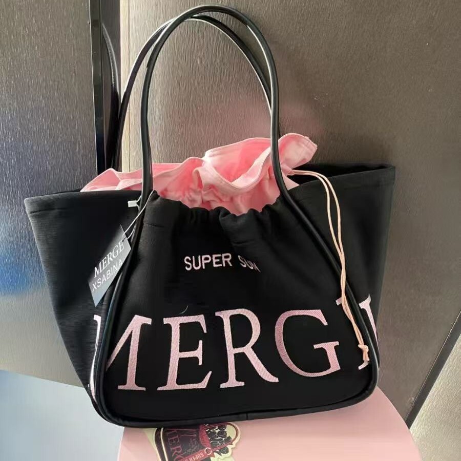 タイカウボーイ大容量トートバッグ 2025 新スタイルレター - Luxury Bags In Thailand のレビューと価格