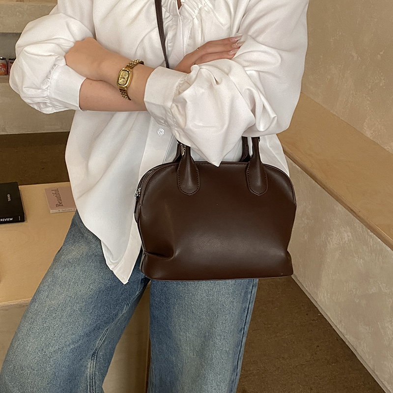 バッグ レディース ショルダーバッグ トートバッグ 小さめ  - Luxury Bags 2026 Trends のレビューと価格