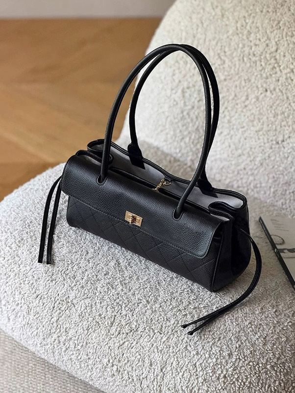 CLAREGQI 2026 新品 本革 キルティング ショル - Structured Handbag Top Handle のレビューと価格
